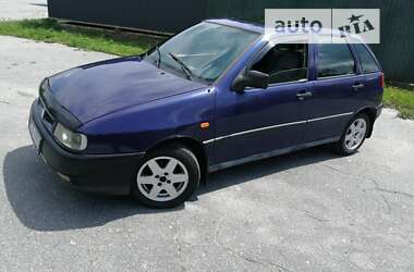 Хетчбек SEAT Ibiza 1995 в Василькові