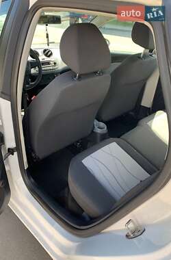 Хэтчбек SEAT Ibiza 2014 в 