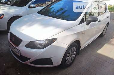 Хетчбек SEAT Ibiza 2010 в Ромнах