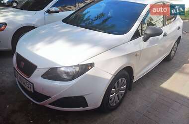 Хэтчбек SEAT Ibiza 2010 в Ромнах