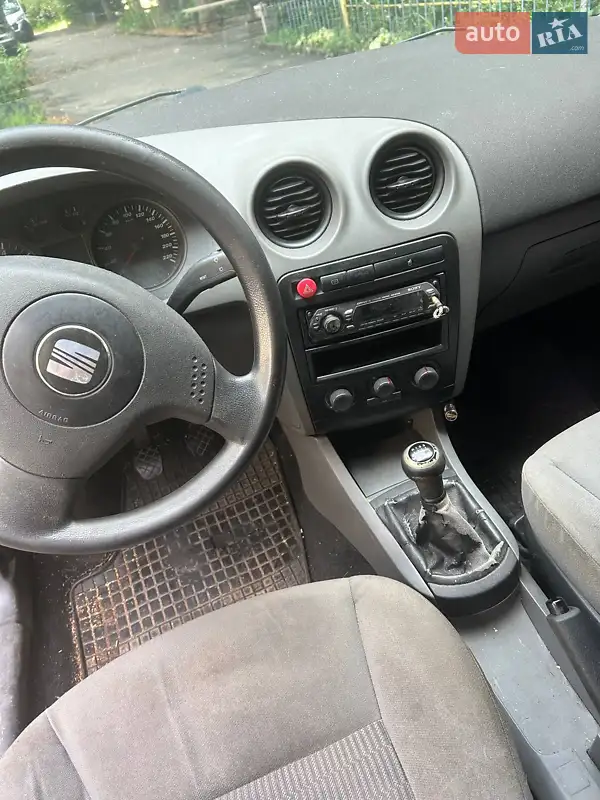 SEAT Ibiza 2004