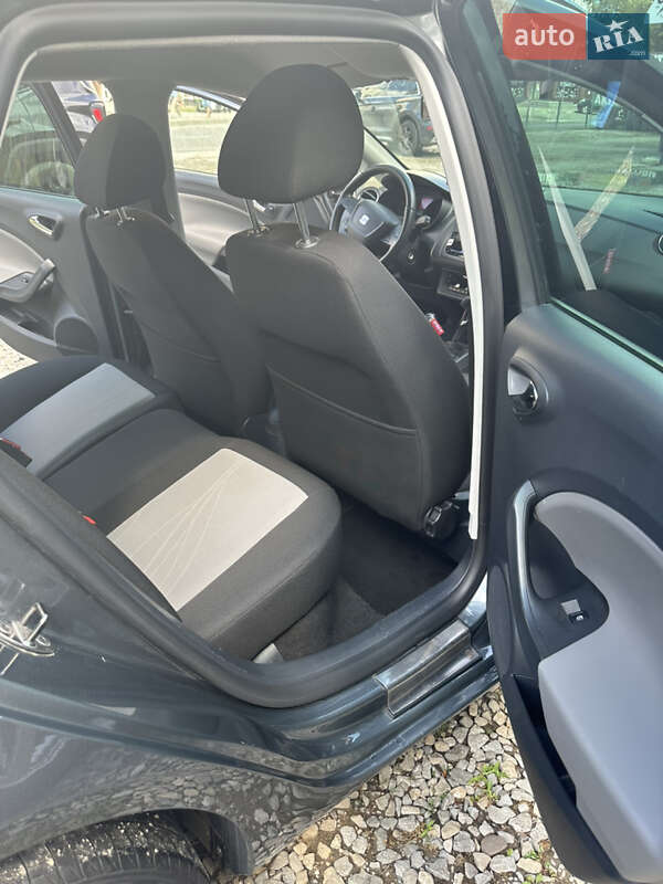 Хетчбек SEAT Ibiza 2012 в Івано-Франківську