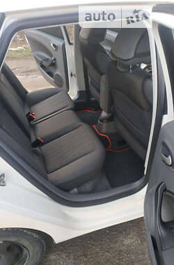 Хэтчбек SEAT Ibiza 2011 в 