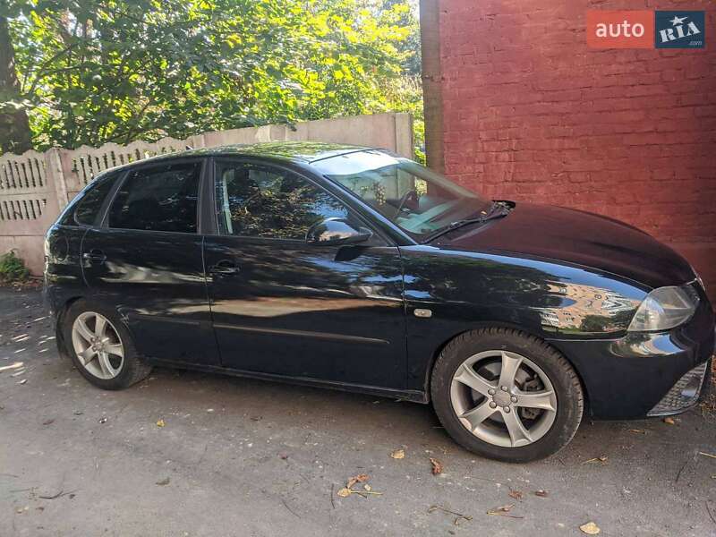 Хэтчбек SEAT Ibiza 2008 в Ровно