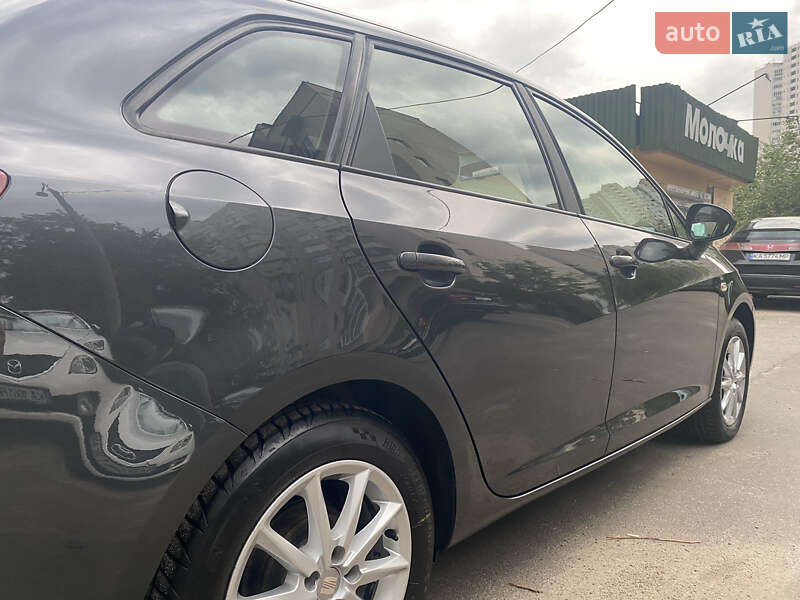 Универсал SEAT Ibiza 2010 в Киеве