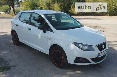 Хэтчбек SEAT Ibiza 2010 в Запорожье