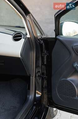 Хэтчбек SEAT Ibiza 2008 в 
