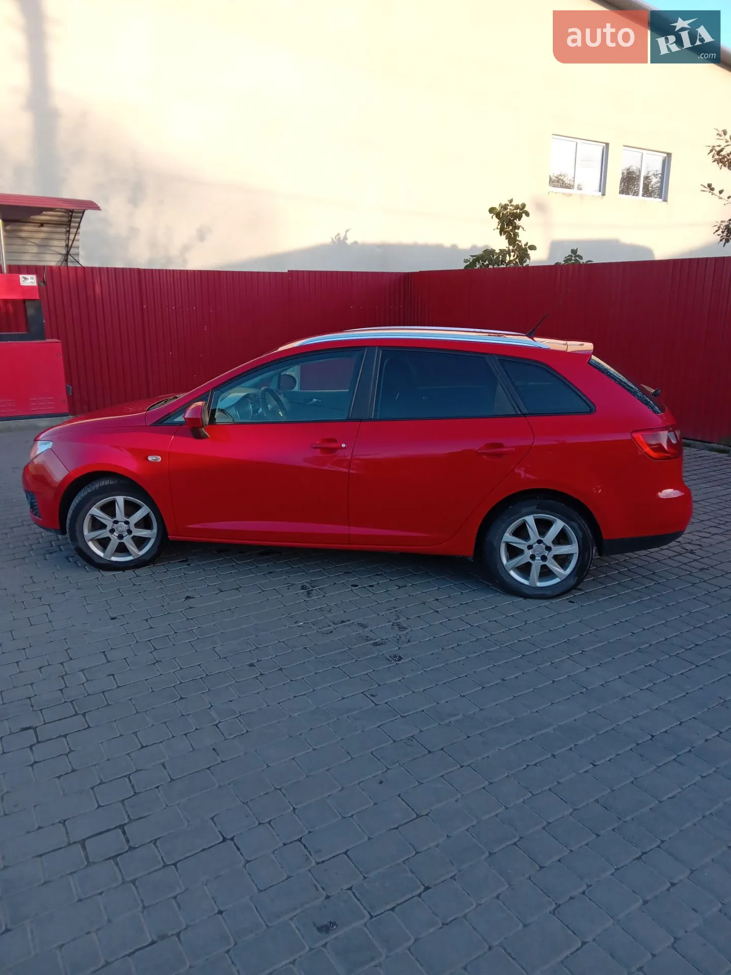 2010 SEAT Ibiza - мініатюра 2