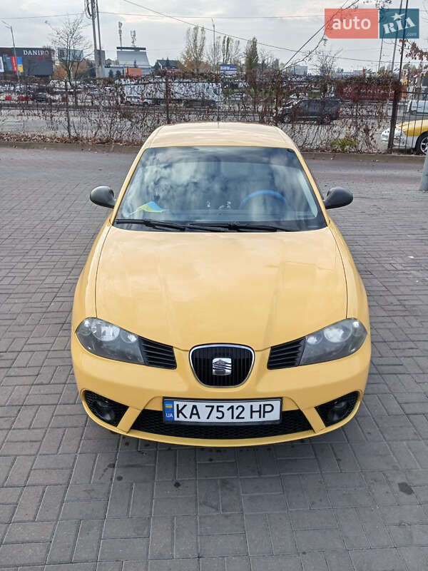 Хэтчбек SEAT Ibiza 2009 в Киеве