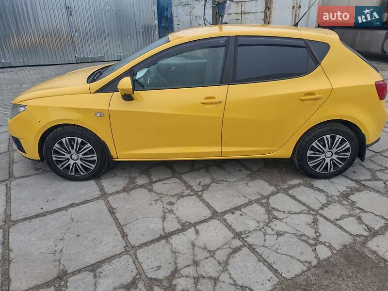Хетчбек SEAT Ibiza 2010 в Львові
