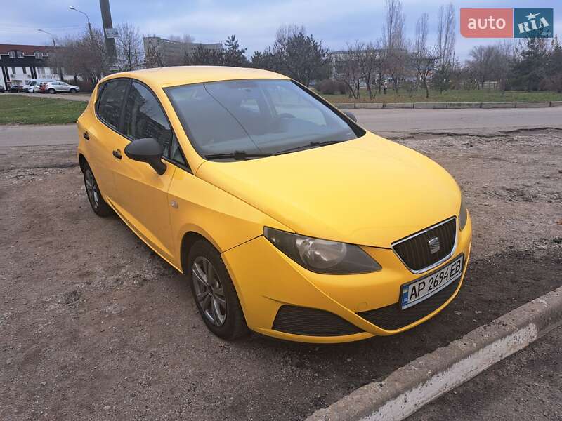 Хэтчбек SEAT Ibiza 2011 в Запорожье