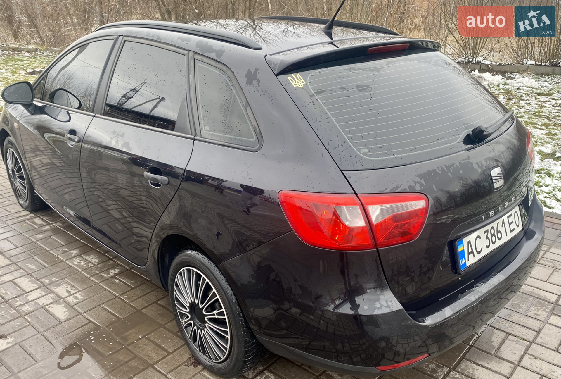 2011 SEAT Ibiza - мініатюра 3