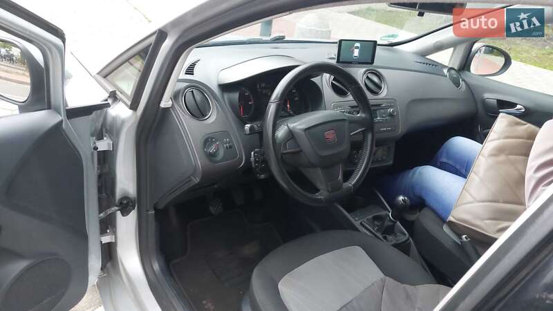 Хэтчбек SEAT Ibiza 2013 в Конотопе