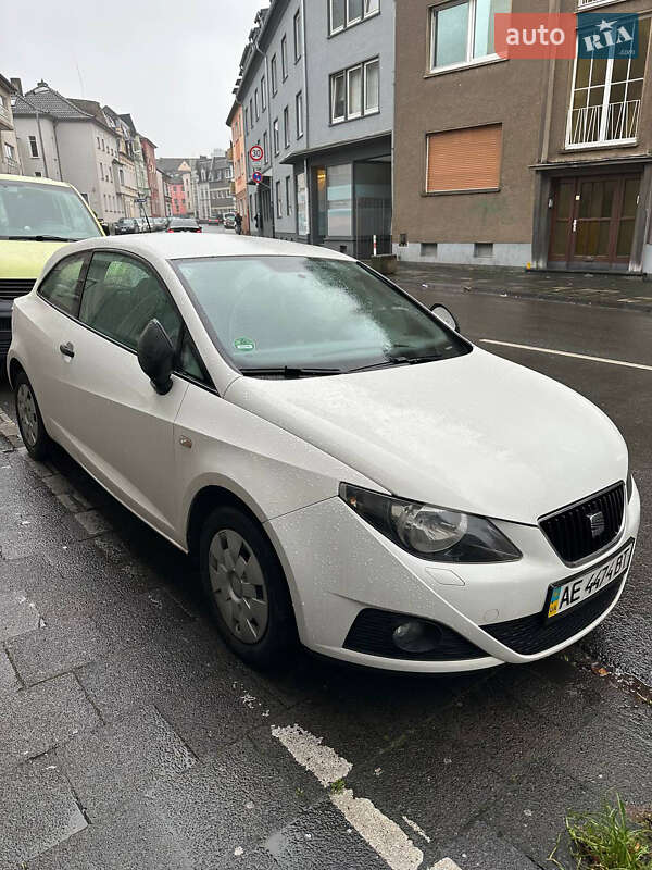 Хэтчбек SEAT Ibiza 2010 в Днепре