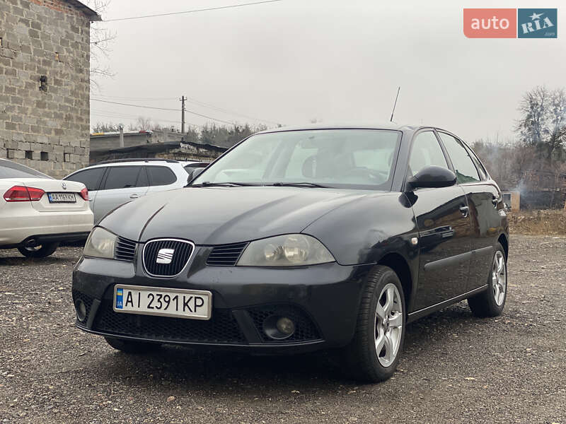 Хетчбек SEAT Ibiza 2008 в Києві