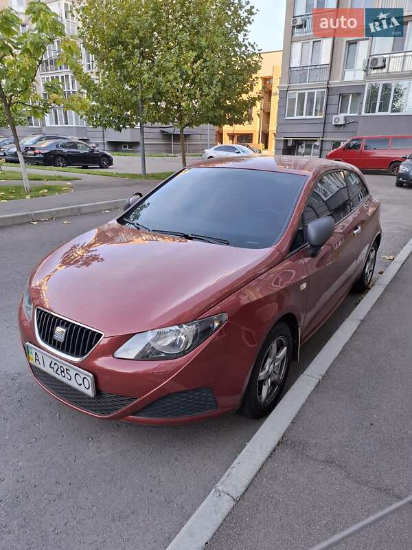 Хетчбек SEAT Ibiza 2011 в Києві