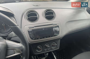 Хэтчбек SEAT Ibiza 2012 в 