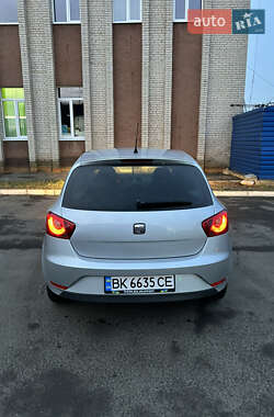 Хетчбек SEAT Ibiza 2012 в Луцьку