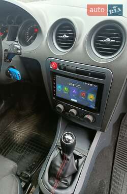 Хэтчбек SEAT Ibiza 2006 в Ирпене