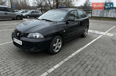 Хетчбек SEAT Ibiza 2007 в Дніпрі