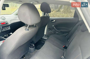 Хэтчбек SEAT Ibiza 2010 в Черновцах