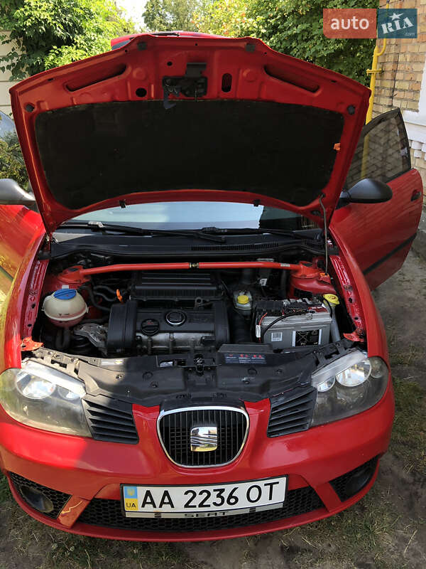 Хетчбек SEAT Ibiza 2007 в Києві