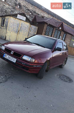 Хэтчбек SEAT Ibiza 1995 в Жовкве