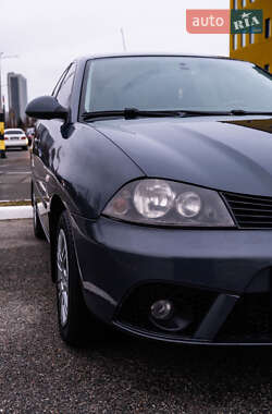 Хетчбек SEAT Ibiza 2008 в Києві