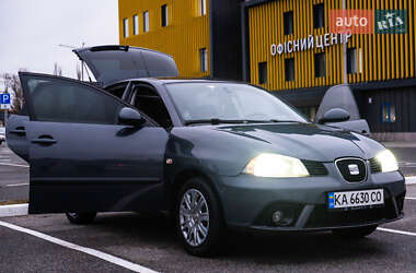 Хетчбек SEAT Ibiza 2008 в Києві