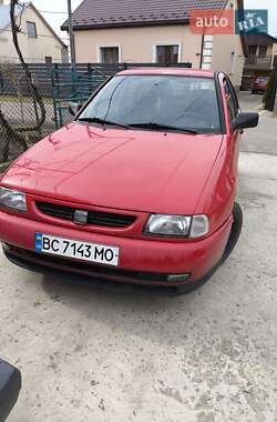 Хетчбек SEAT Ibiza 1994 в Буську