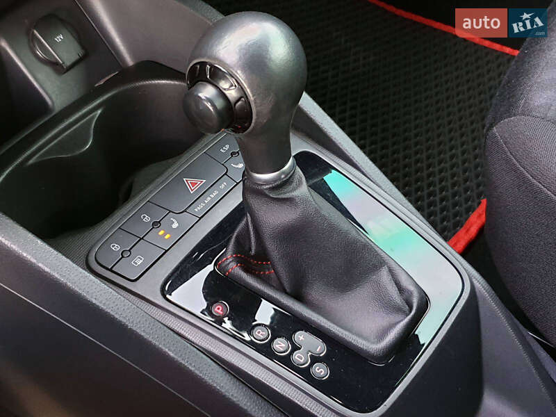 Хэтчбек SEAT Ibiza 2011 в Запорожье фото 23 Хэтчбек SEAT Ibiza 2011 в Запорожье