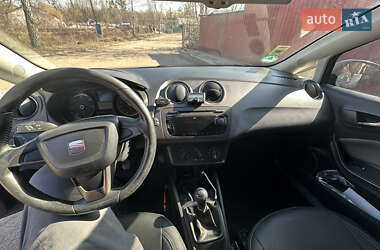 Хэтчбек SEAT Ibiza 2012 в 