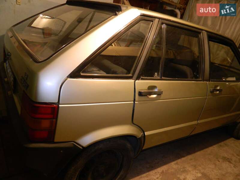 Хэтчбек SEAT Ibiza 1990 в Николаеве