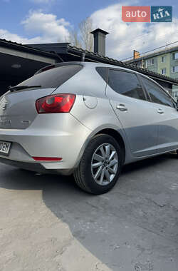 Хэтчбек SEAT Ibiza 2015 в 