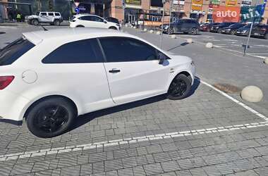 Хэтчбек SEAT Ibiza 2011 в 