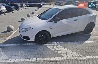 Хэтчбек SEAT Ibiza 2011 в 