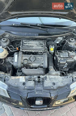 Хетчбек SEAT Ibiza 2008 в 