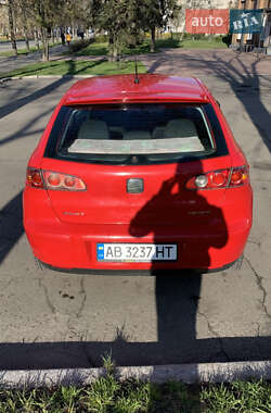 Хэтчбек SEAT Ibiza 2004 в 