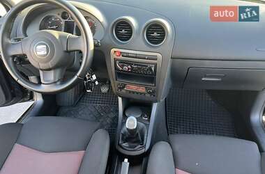 Хэтчбек SEAT Ibiza 2008 в 