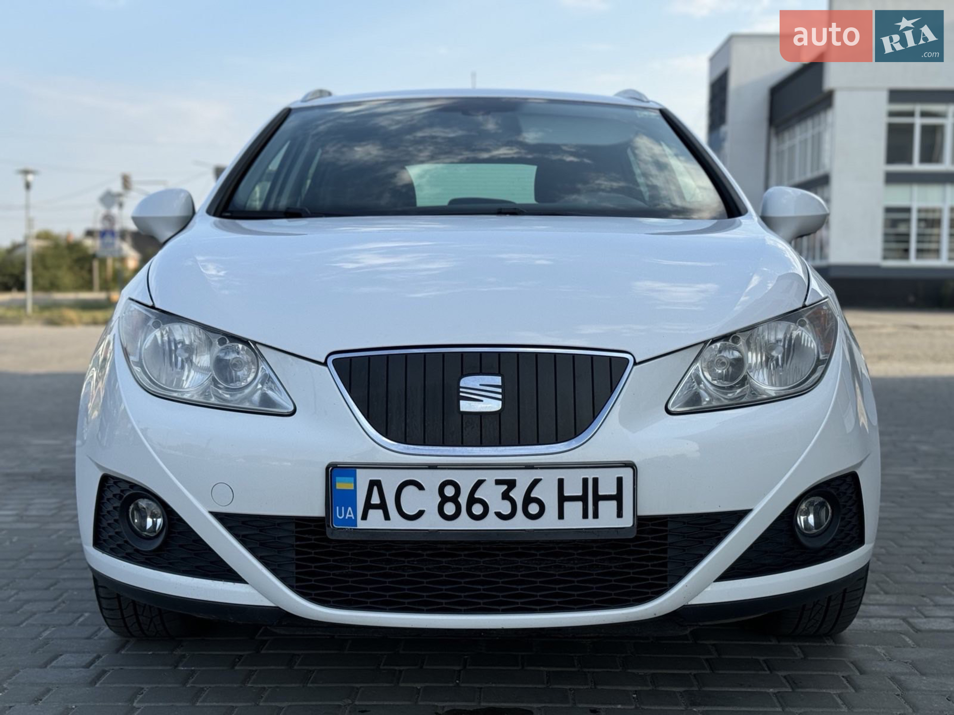 2011 SEAT Ibiza - мініатюра 2