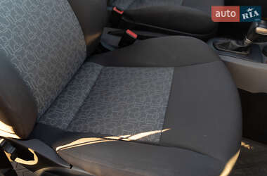 Хетчбек SEAT Ibiza 2009 в 