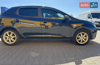 Хэтчбек SEAT Ibiza 2010 в 