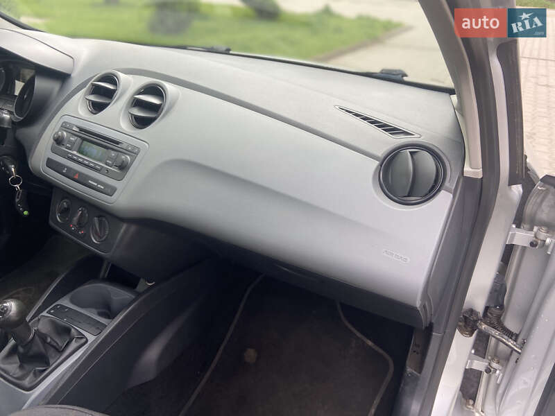 Хетчбек SEAT Ibiza 2013 в Києві