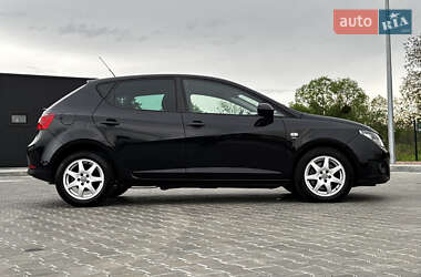 Хэтчбек SEAT Ibiza 2011 в 