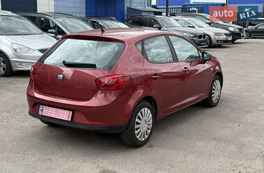 Хетчбек SEAT Ibiza 2011 в 