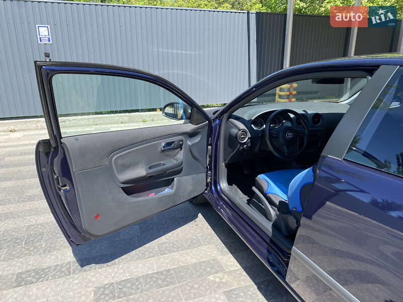 Хетчбек SEAT Ibiza 2006 в Гайсину