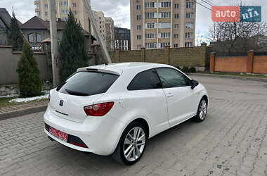 Хэтчбек SEAT Ibiza 2011 в 