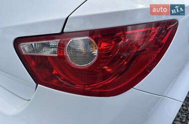 Хэтчбек SEAT Ibiza 2011 в 