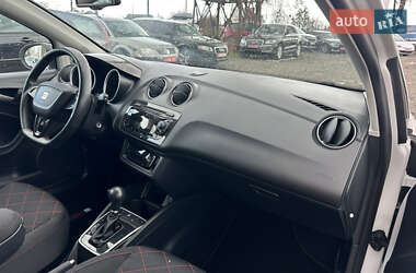 Хэтчбек SEAT Ibiza 2011 в 