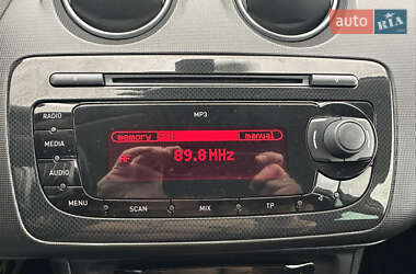 Хэтчбек SEAT Ibiza 2011 в 